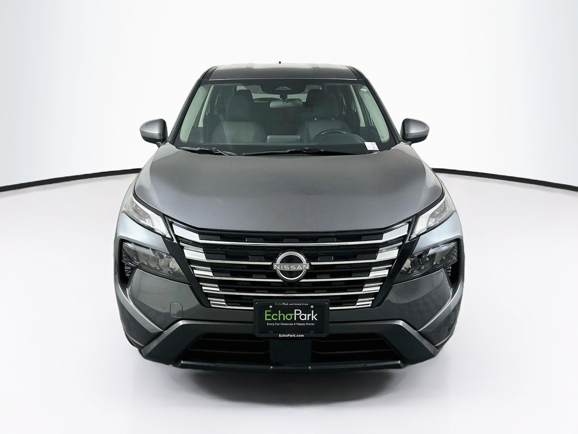 Used 2025 Nissan Rogue SV FWD image 2