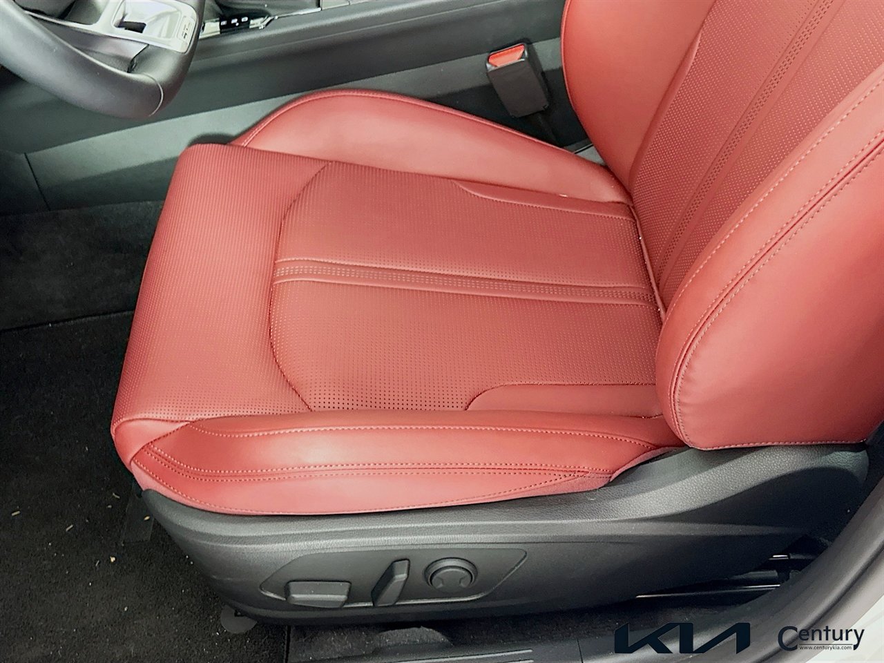 New 2026 Kia K5 GT-Line w/ GT-Line Premium Package FWD image 17