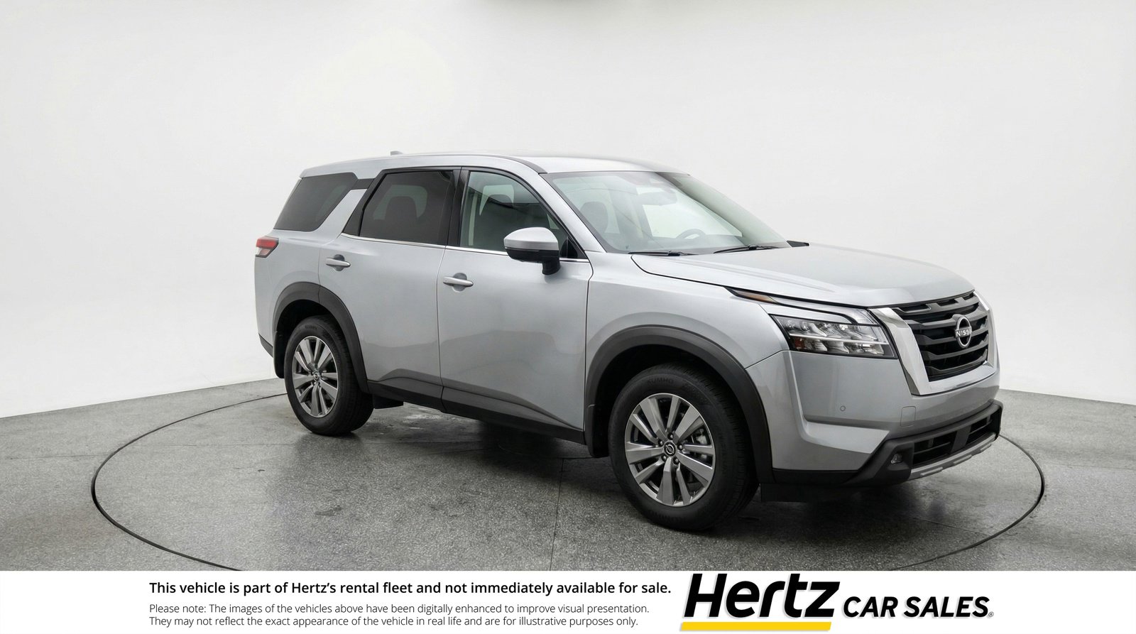 Used 2025 Nissan Pathfinder SV image 1