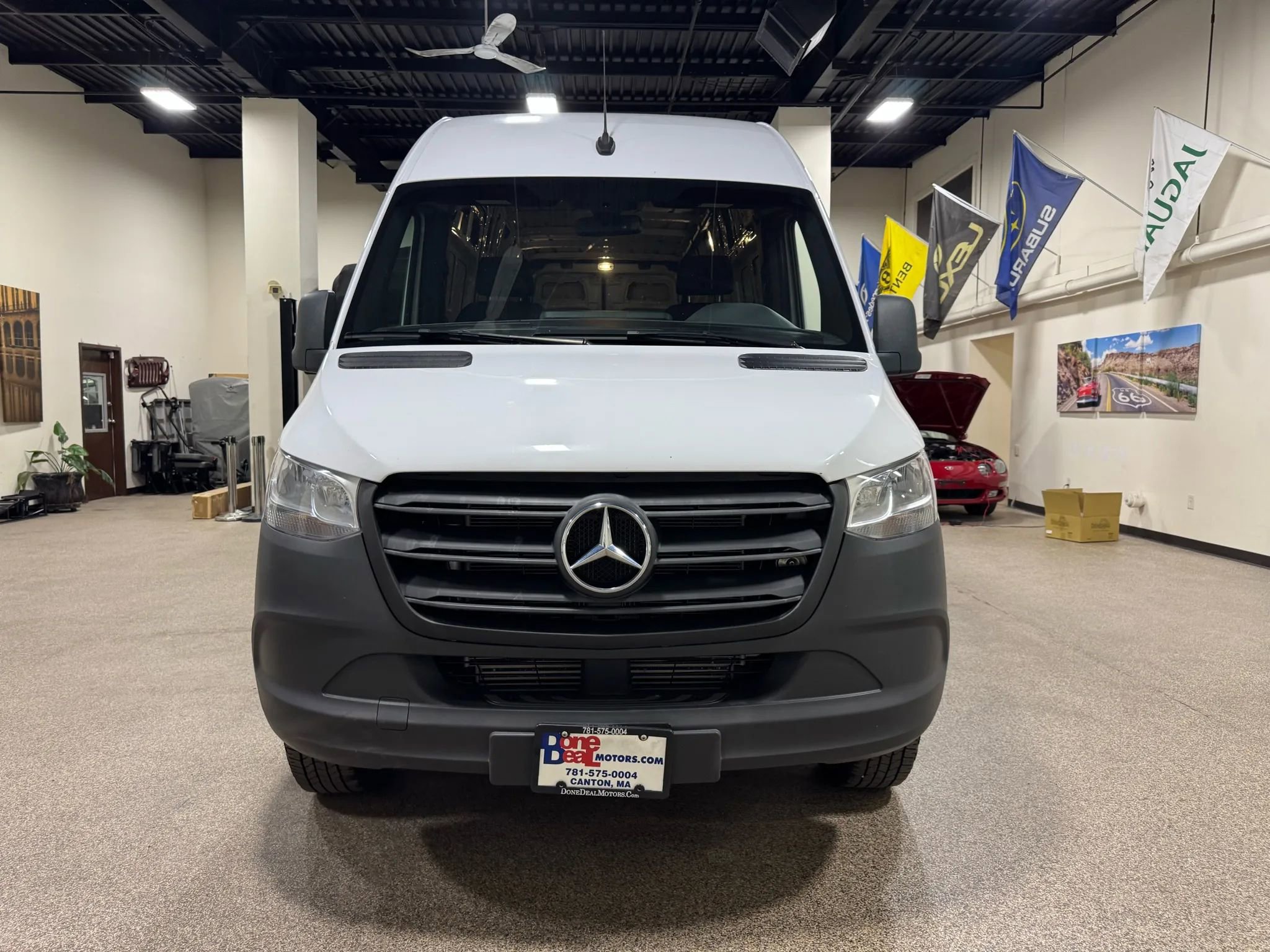 Used 2020 Mercedes-Benz Sprinter 2500 image 2