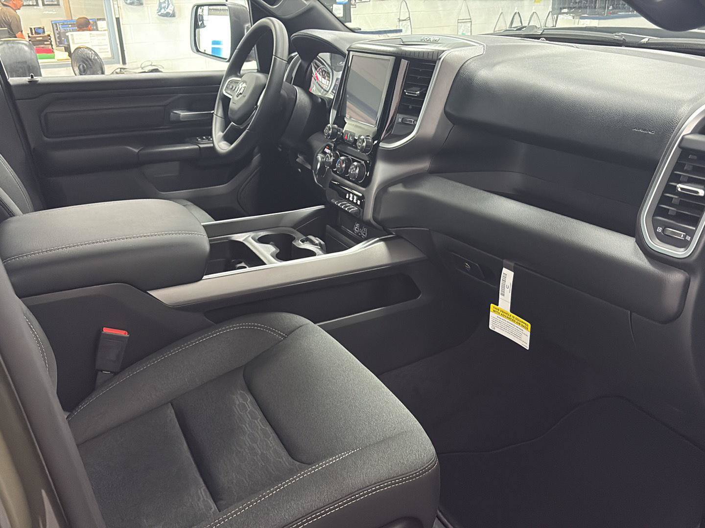 New 2026 RAM 1500 Express AWD/4WD image 24