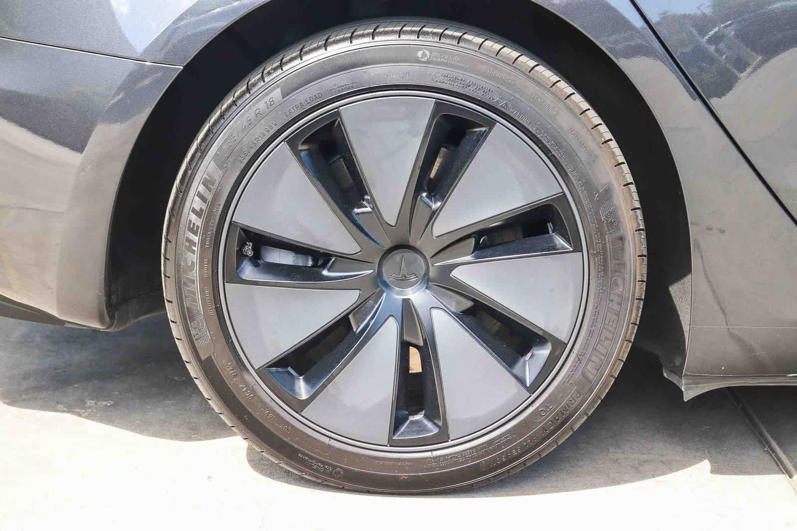 Used 2025 Tesla Model 3 Long Range RWD image 8