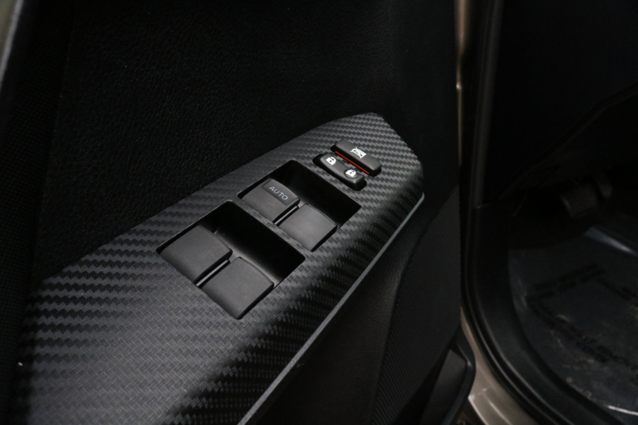 Used 2015 Toyota RAV4 XLE image 18