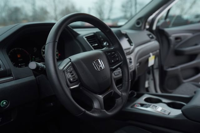 Used 2025 Honda Ridgeline Sport+ image 25