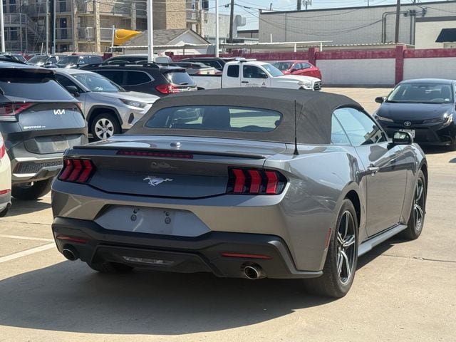 Used 2025 Ford Mustang Premium RWD image 4