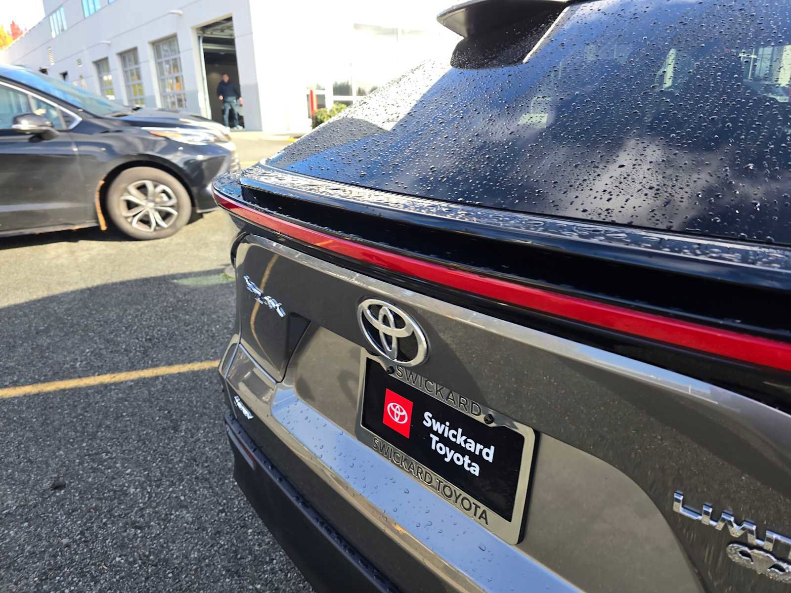 Used 2024 Toyota bZ4X Limited image 15