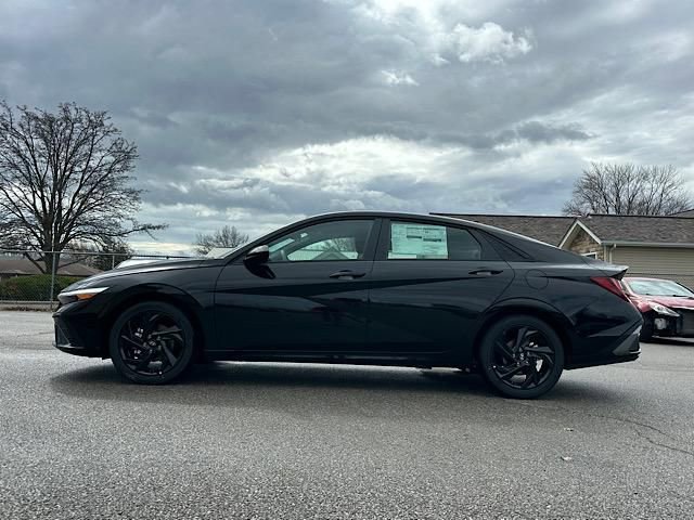 New 2026 Hyundai Elantra Sport image 2