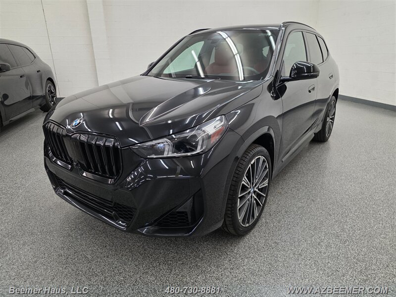 Used 2023 BMW X1 xDrive28i w/ Premium Package AWD/4WD image 2