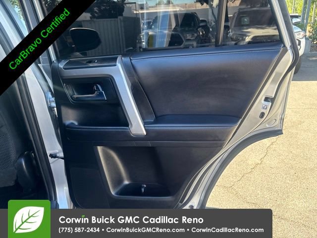 Used 2018 Toyota 4Runner SR5 AWD/4WD image 35