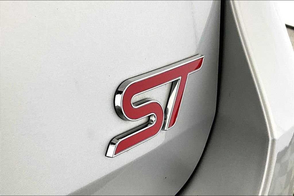 Used 2020 Ford Explorer ST w/ ST Street Pack image 14