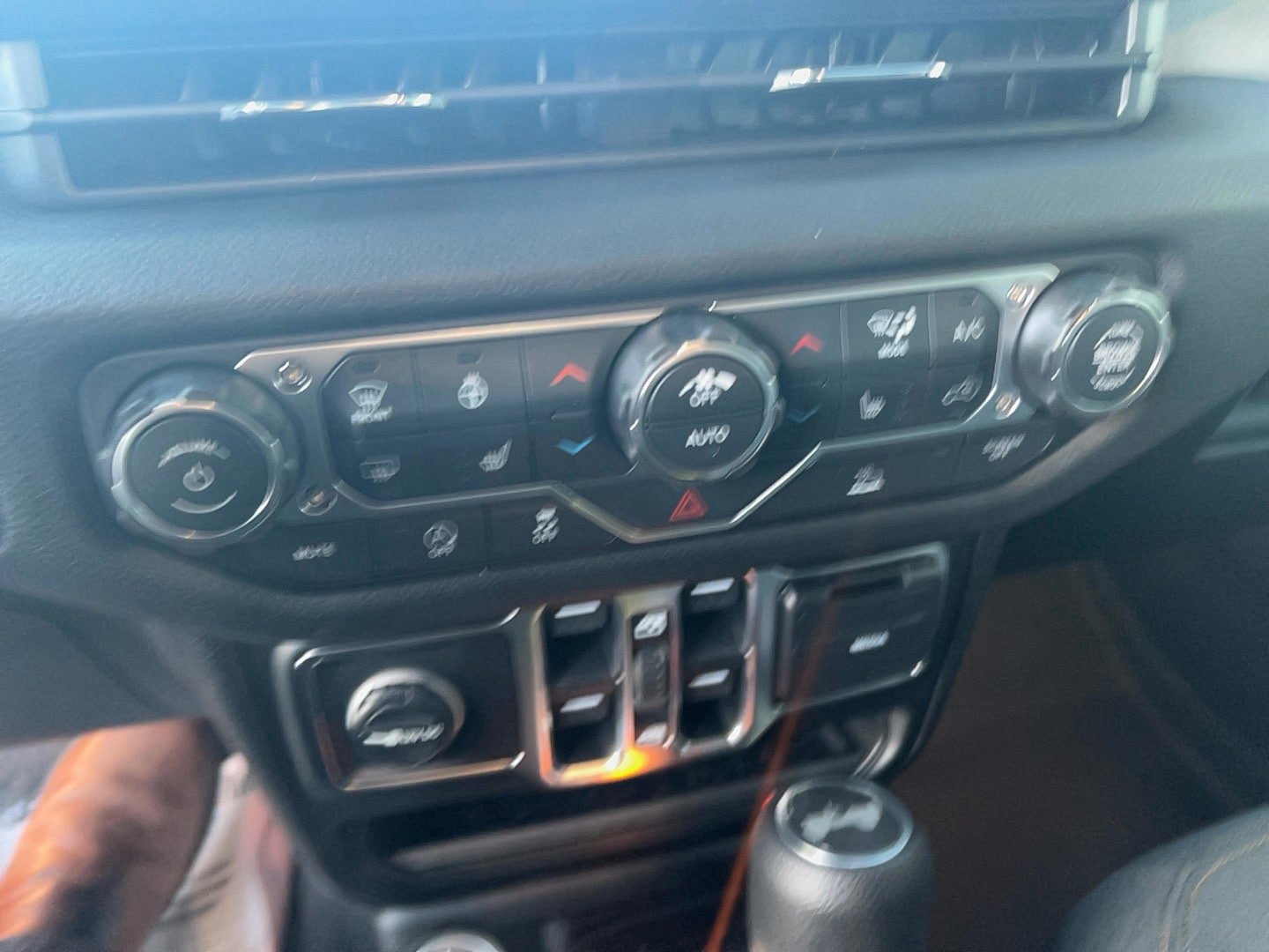 New 2026 Jeep Wrangler Unlimited Sport AWD/4WD image 33