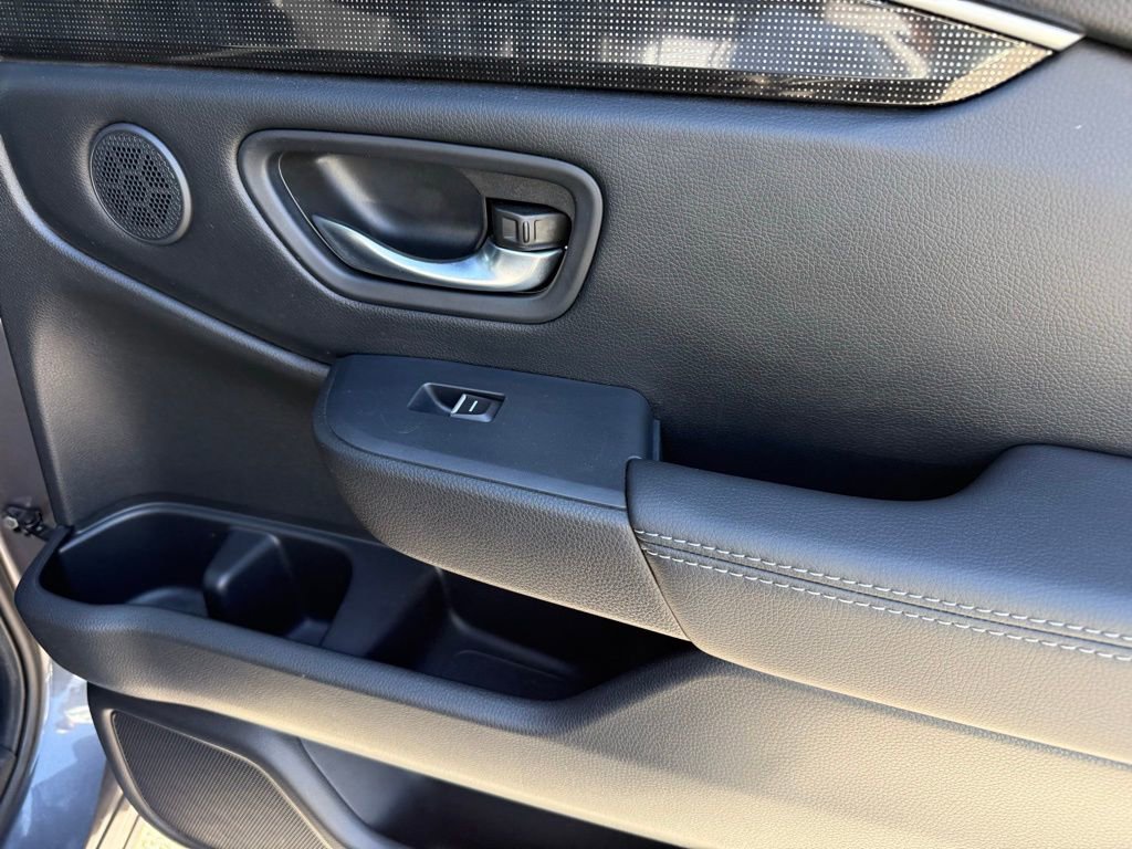 Used 2023 Honda Pilot Elite image 43