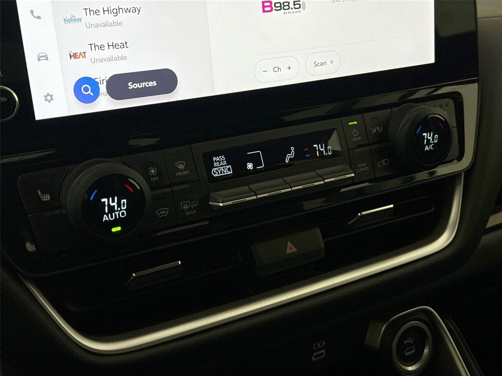 Used 2024 Toyota Grand Highlander XLE image 39