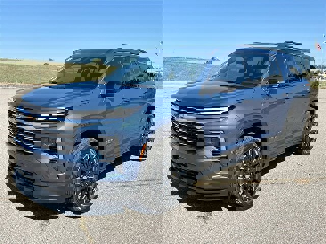 New 2026 Chevrolet Traverse LT w/ Sun and Wheel Package