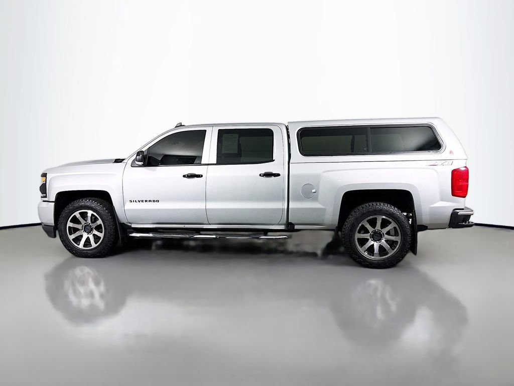 Used 2018 Chevrolet Silverado 1500 LTZ Z71 w/ Redline Edition AWD/4WD image 4
