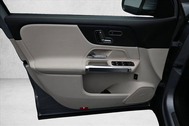 New 2026 Mercedes-Benz GLB 250 4MATIC image 19