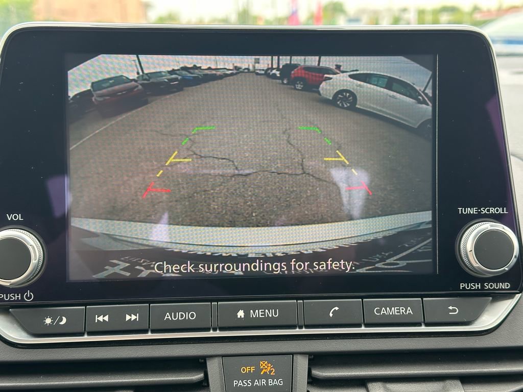 Used 2025 Nissan Altima 2.5 SV FWD image 26