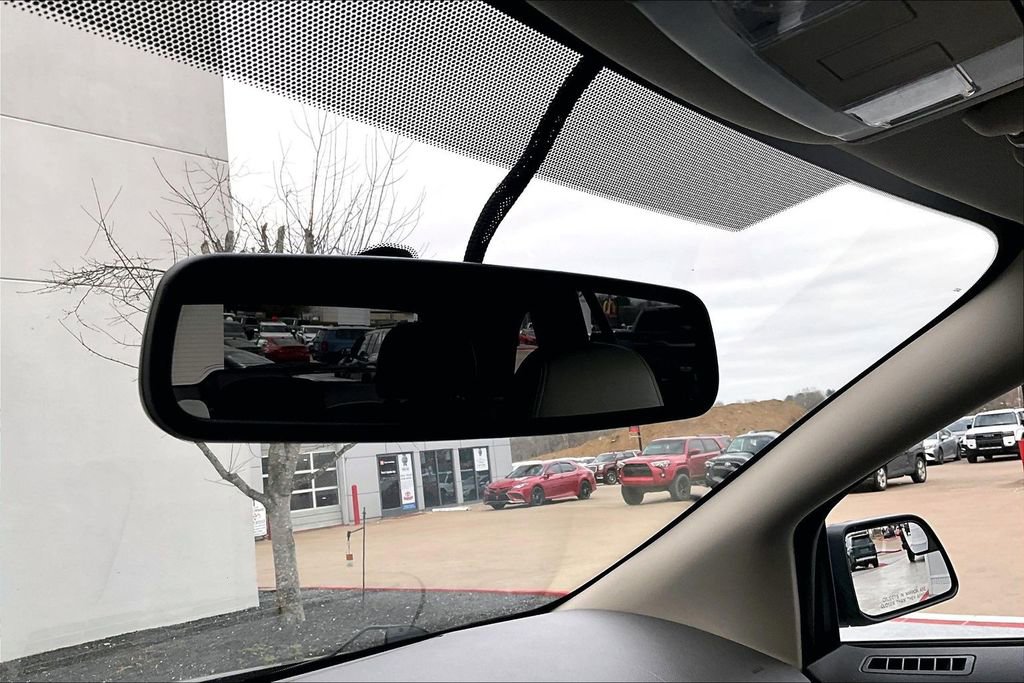 Used 2013 Ford Edge SE image 13