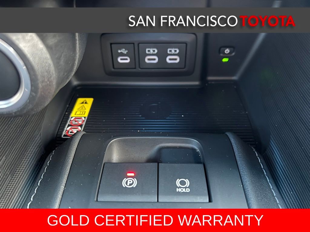 Certified 2023 Toyota Venza Nightshade image 29