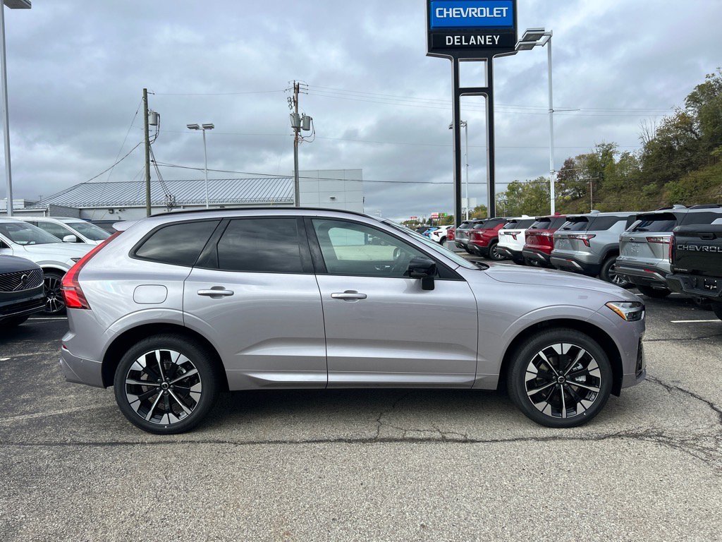 New 2026 Volvo XC60 B5 Plus w/ Protection Package Premier image 2