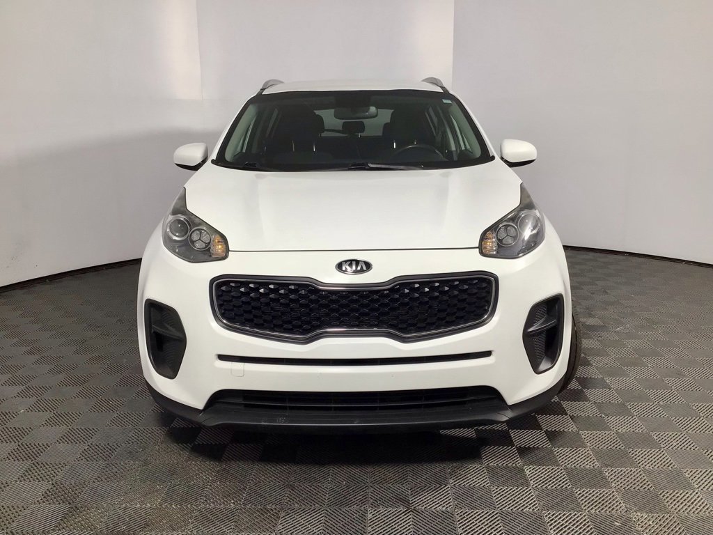 Used 2017 Kia Sportage LX w/ LX Popular Package image 4