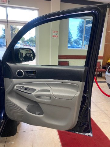 Used 2013 Toyota Tacoma 4x4 Double Cab image 12