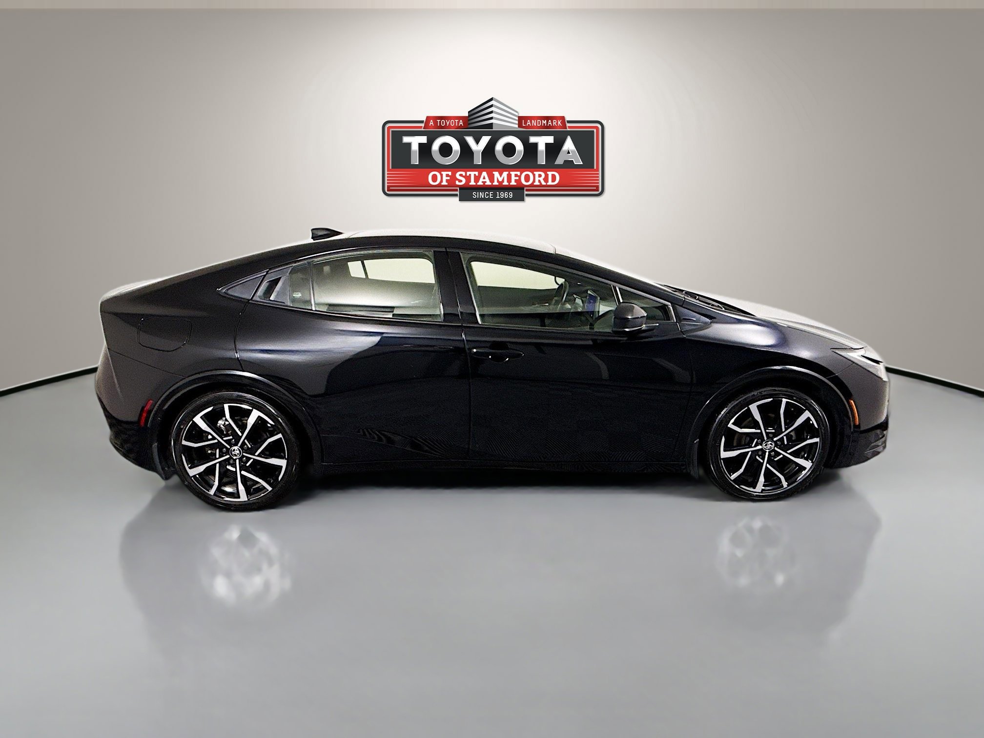 Used 2024 Toyota Prius Prime FWD image 8