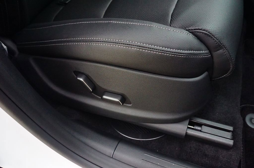 New 2026 Genesis GV70 2.5T image 22