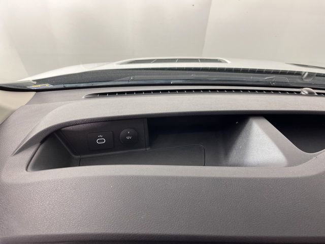 Used 2024 Ford Transit 350 XLT image 25