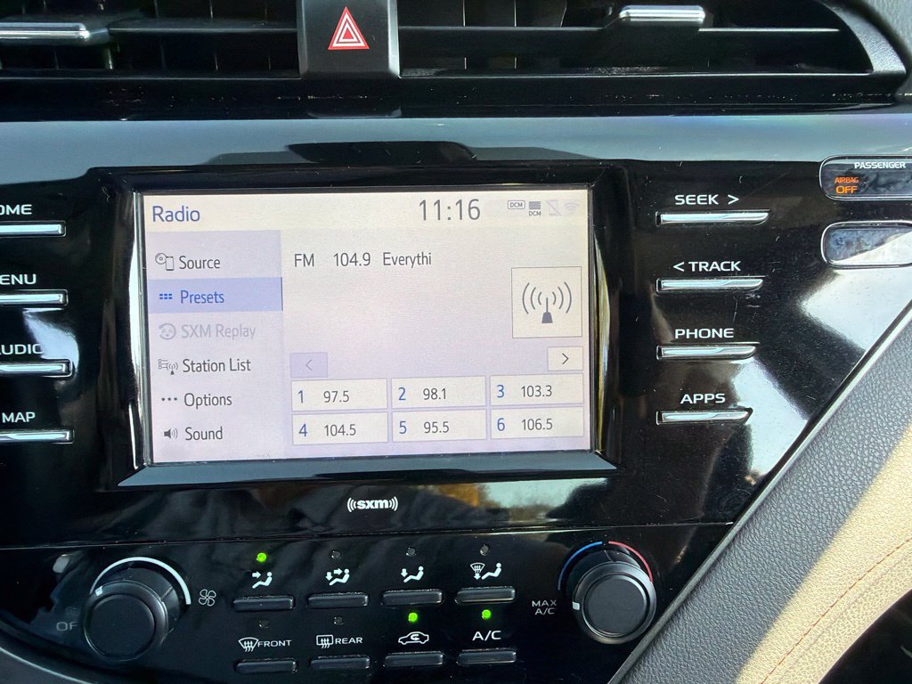 Used 2020 Toyota Camry LE FWD image 25