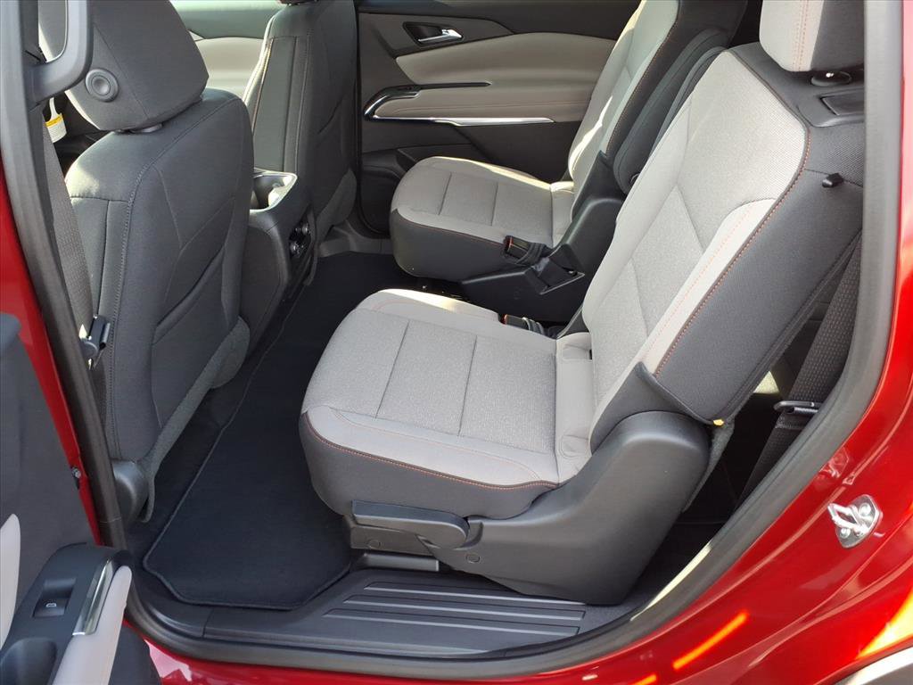 New 2026 Chevrolet Traverse LT w/ Sun and Wheel Package image 10