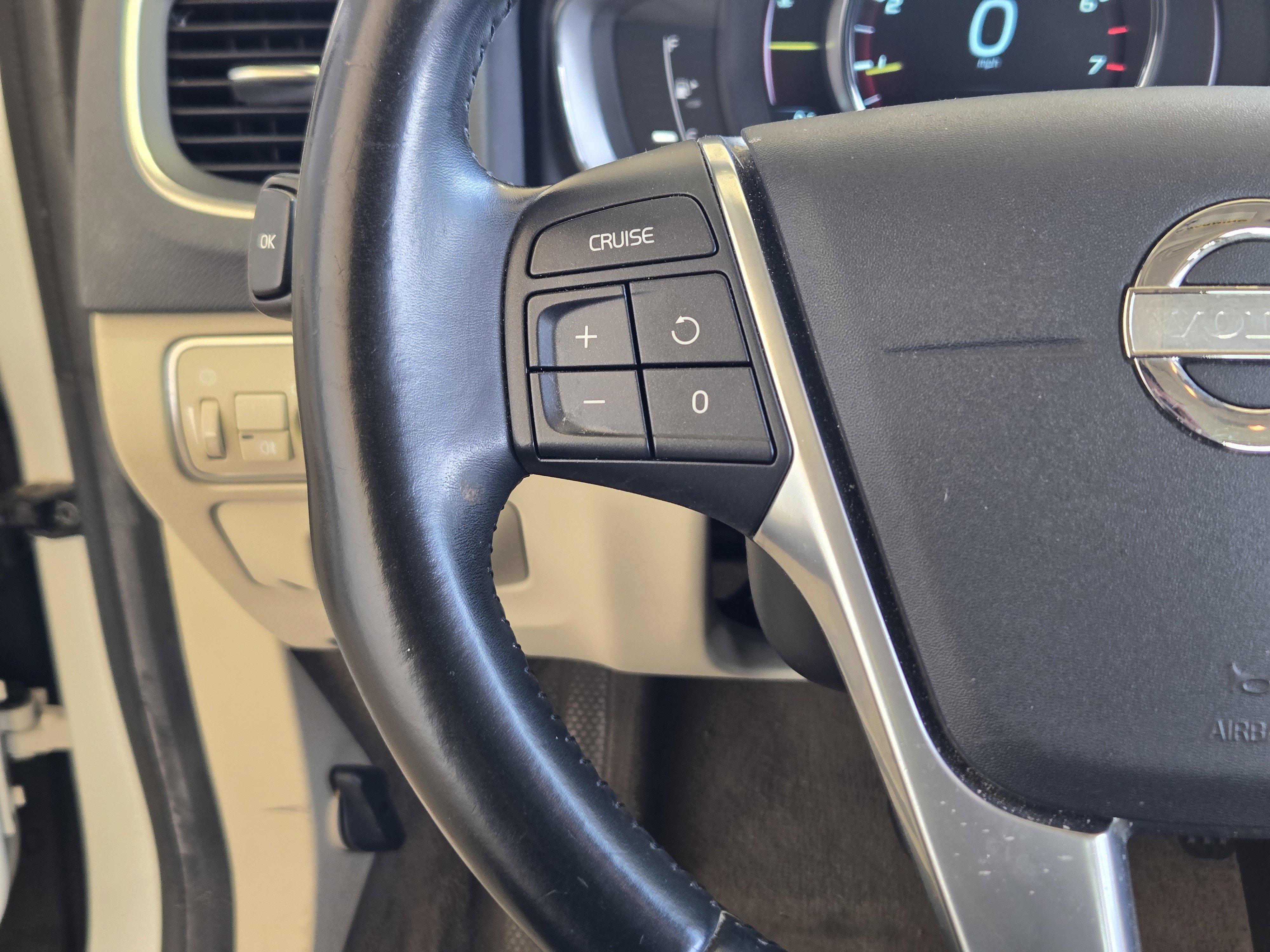 Used 2015 Volvo S60 T5 Premier Plus image 35