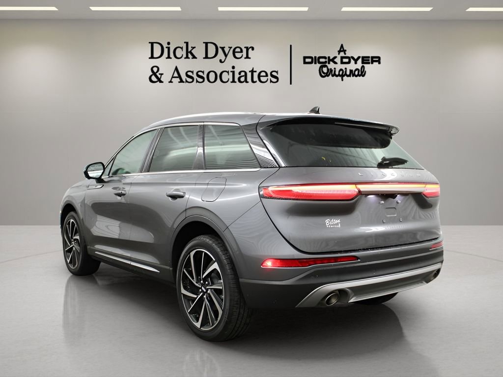 Used 2024 Lincoln Corsair Reserve w/ Equipment Group 201A image 4