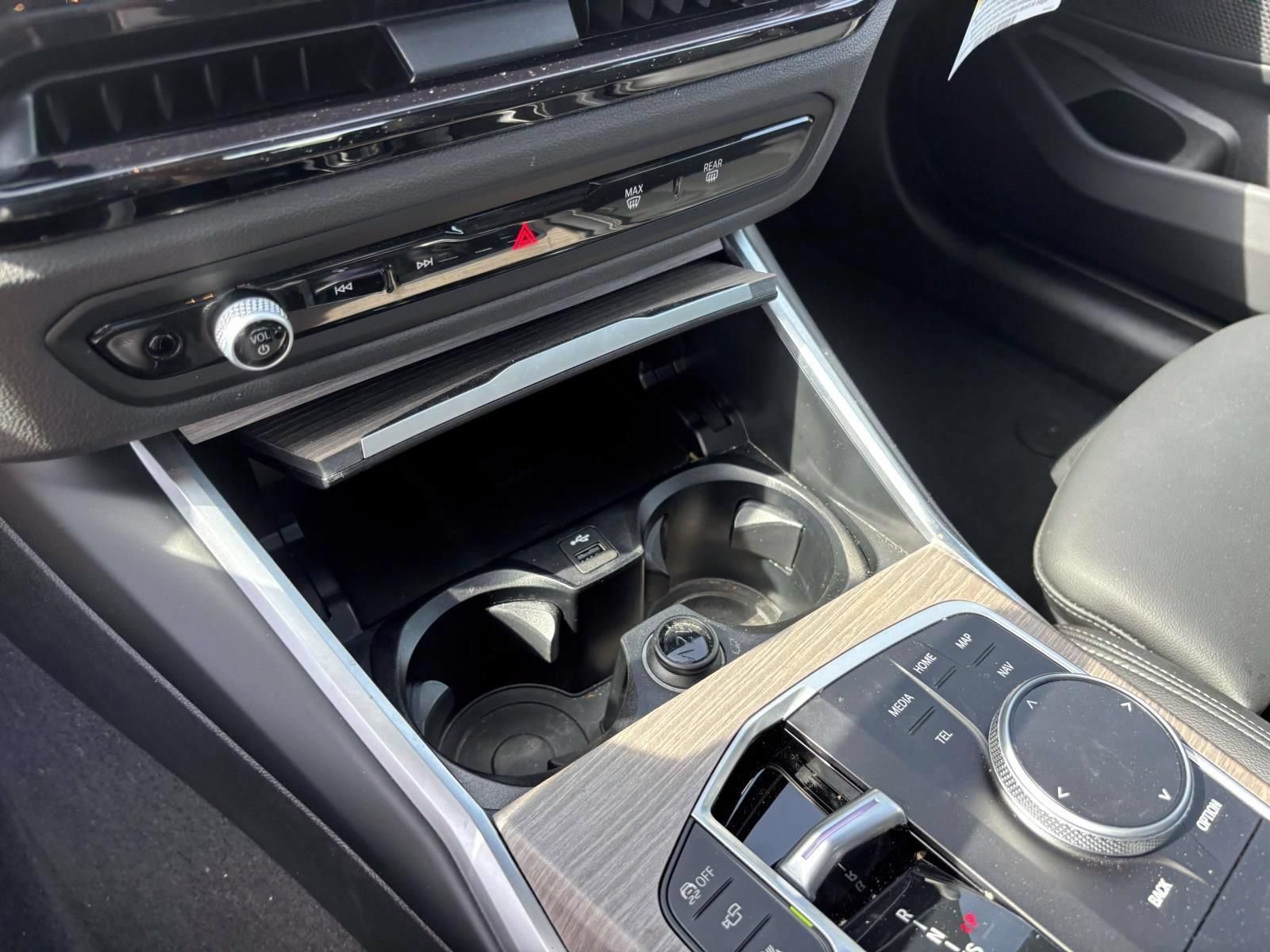 Used 2025 BMW 330i xDrive Sedan AWD/4WD image 23