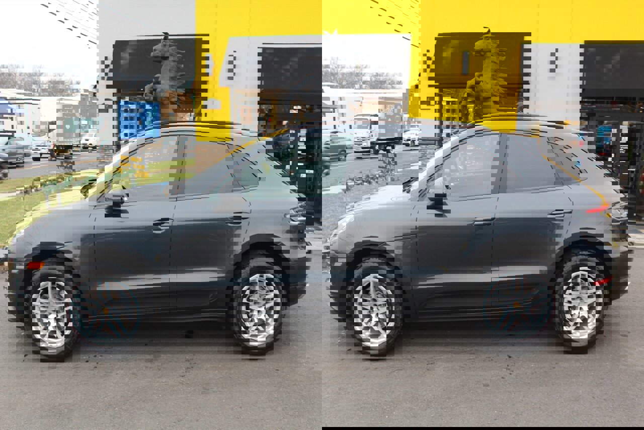 Used 2019 Porsche Macan image 24