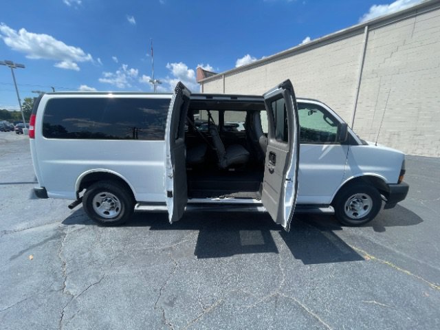 Used 2022 Chevrolet Express 3500 LS RWD image 15