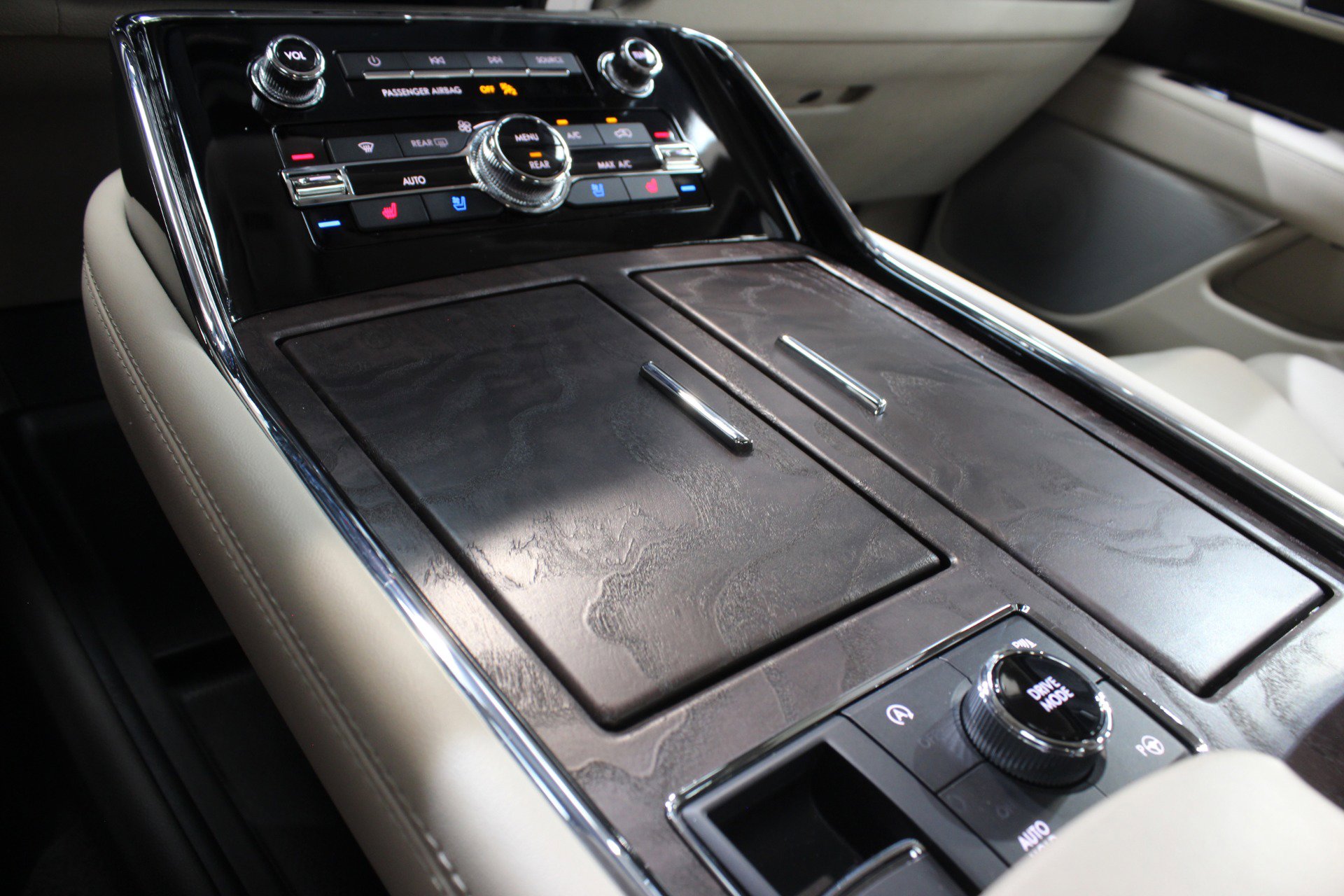 Used 2021 Lincoln Navigator Reserve w/ Luxury Package image 73