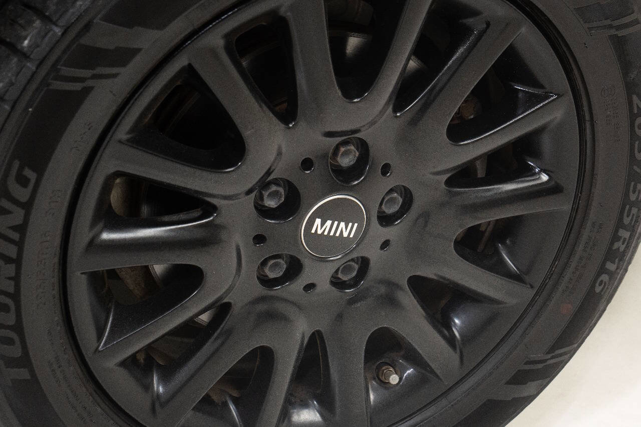 Used 2015 MINI Cooper 2-Door Hardtop image 50