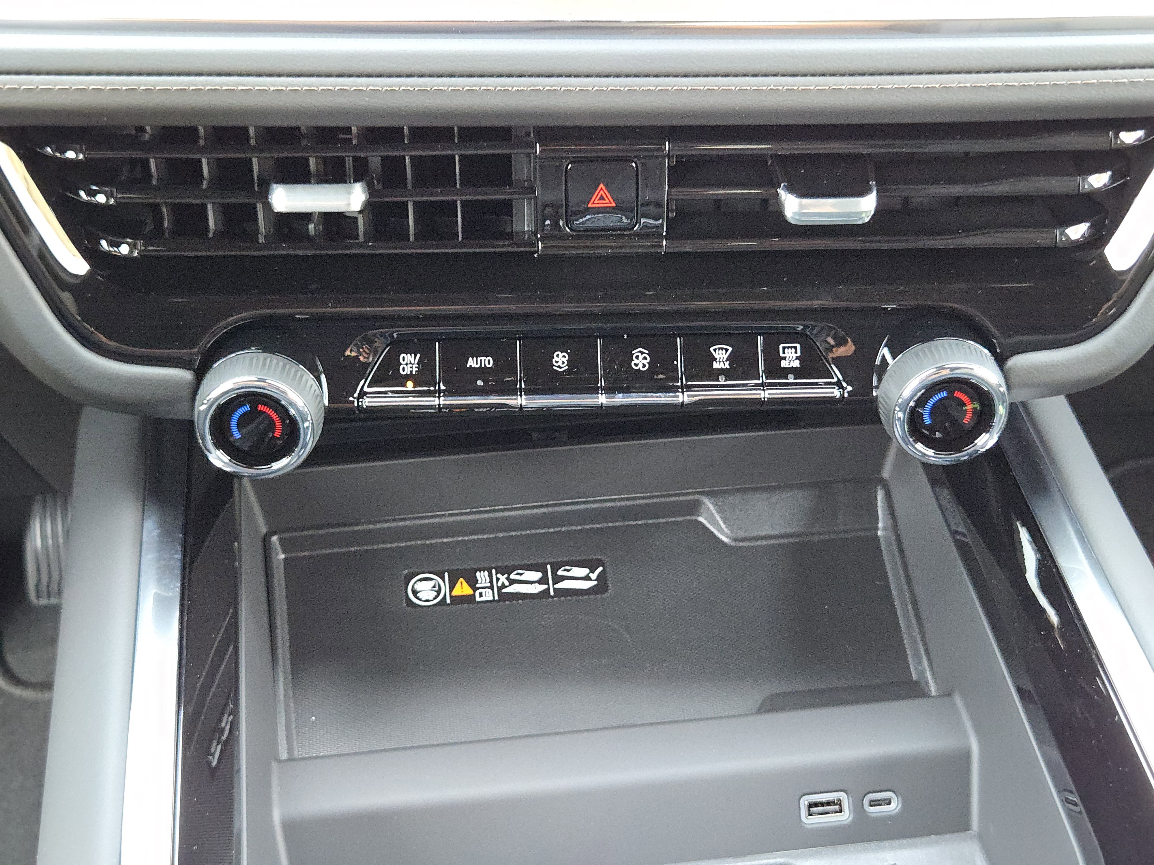 New 2026 Chevrolet Suburban High Country image 14