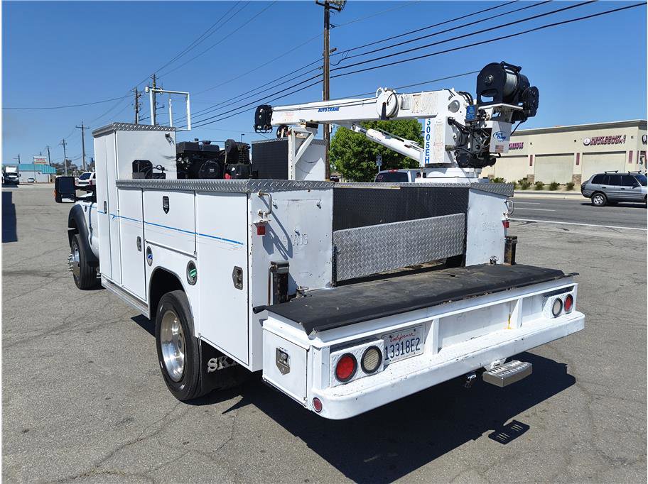 Used 2016 Ford F550 2WD Regular Cab Super Duty image 13
