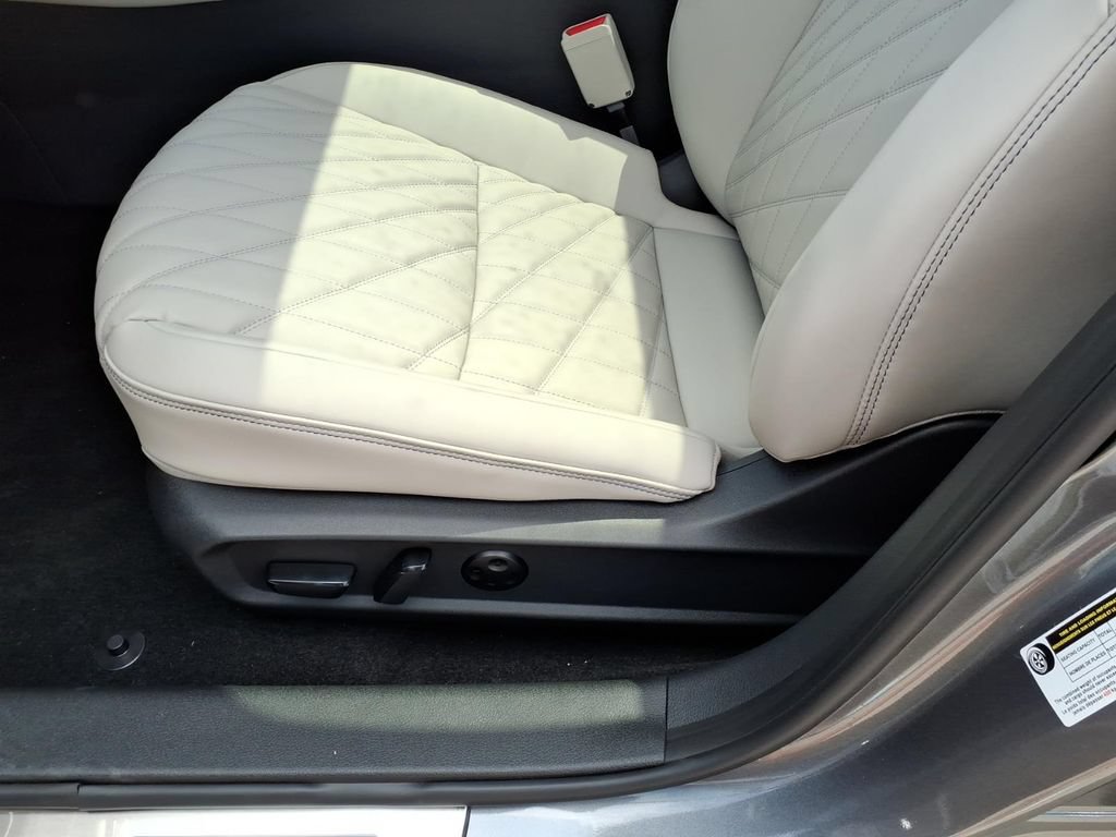 New 2026 Nissan Sentra SL w/ Floor Mat Package FWD image 13