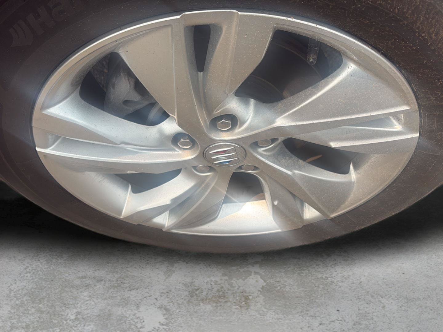 Certified 2024 Buick Encore GX Preferred FWD image 9