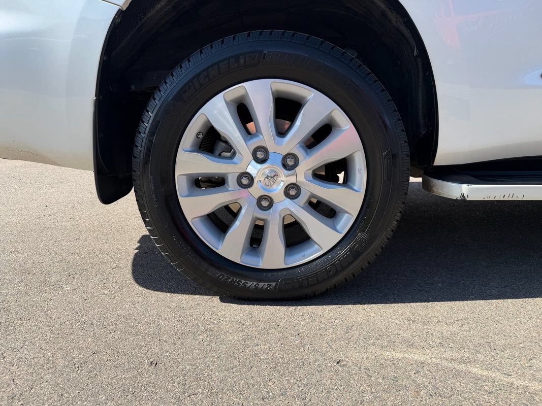 Used 2018 Toyota Sequoia Platinum AWD/4WD image 49