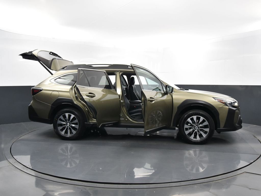 Used 2023 Subaru Outback Limited image 40