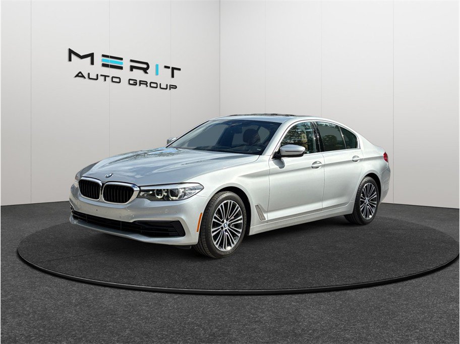 Used 2020 BMW 540i w/ Premium Package RWD image 4