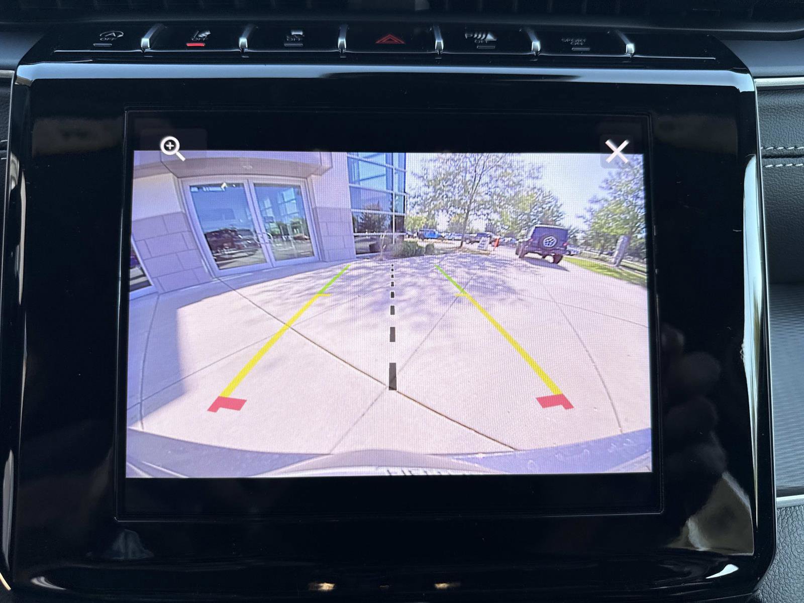 New 2025 Jeep Grand Cherokee L Altitude image 24