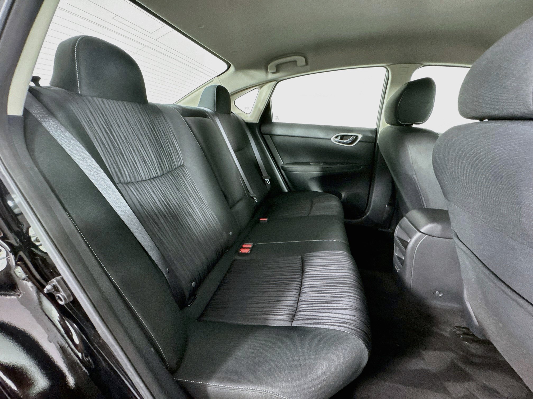 Used 2019 Nissan Sentra SV FWD image 24