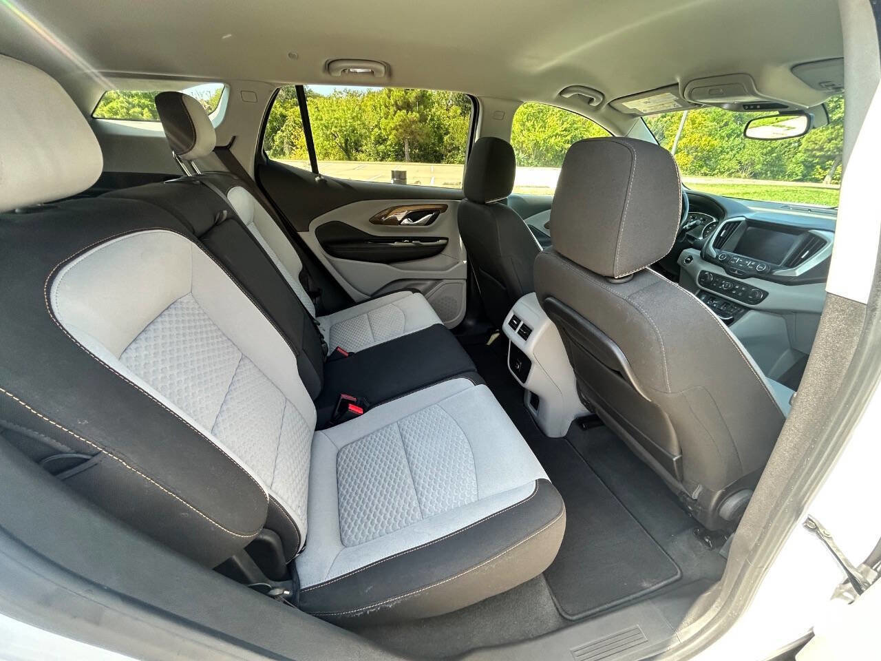 Used 2018 GMC Terrain SLE w/ Driver Convenience Package FWD image 15
