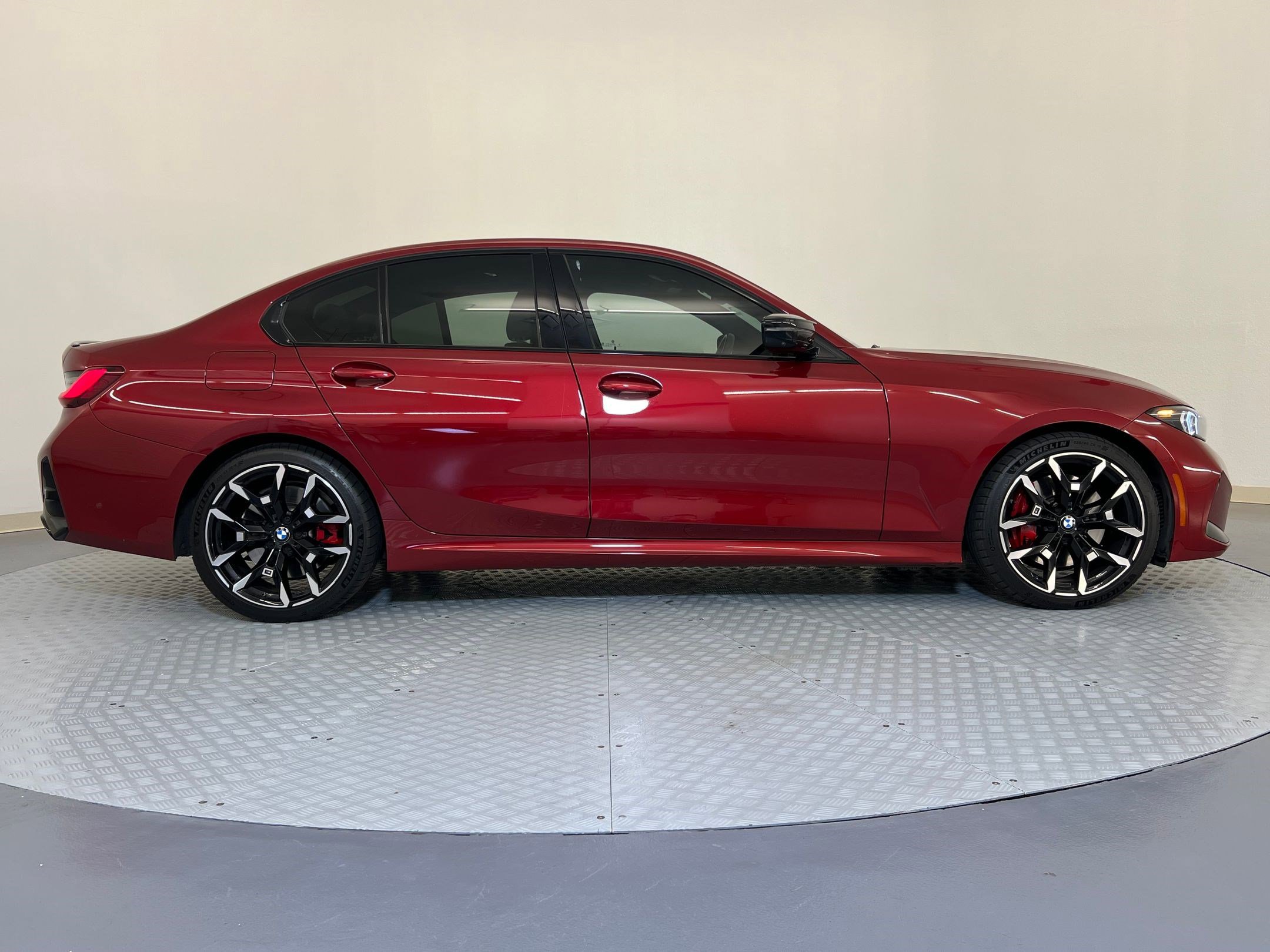 Used 2025 BMW M340i xDrive w/ Premium Package image 7