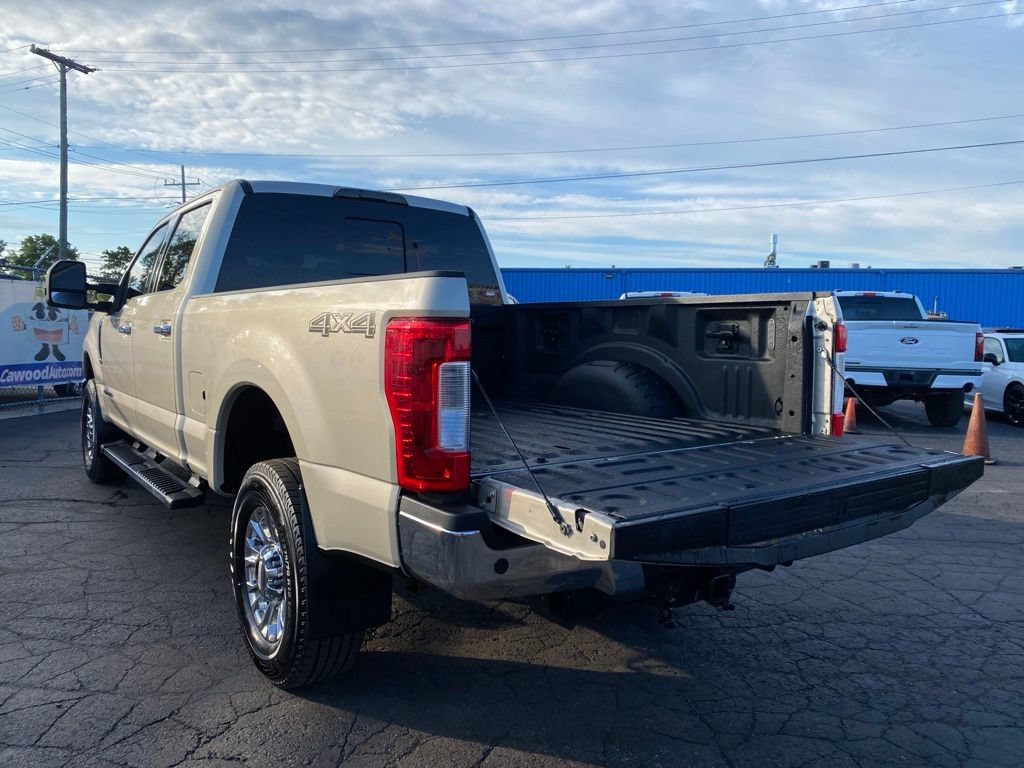 Used 2017 Ford F250 Lariat w/ Lariat Ultimate Package AWD/4WD image 5